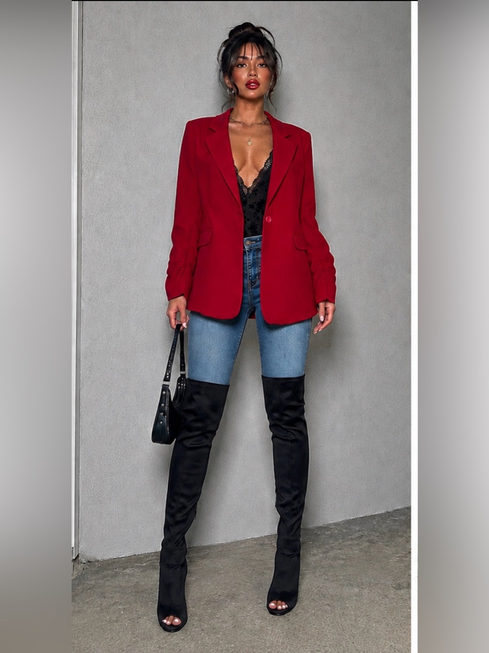 Soho Crimson Single-Button Tailored Blazer - Picture 2 of 8